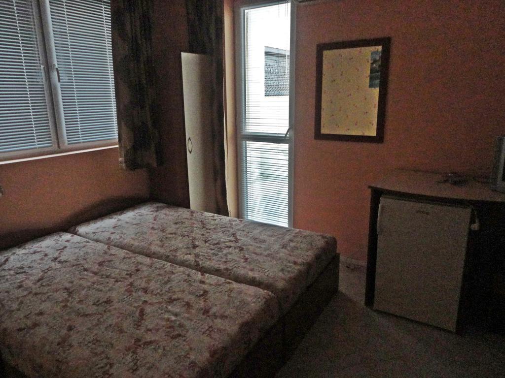 Guest Rooms Casa Luba Светий Влас Номер фото