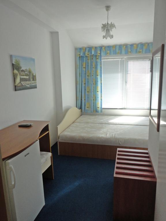 Guest Rooms Casa Luba Светий Влас Номер фото
