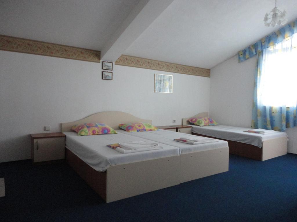 Guest Rooms Casa Luba Светий Влас Номер фото