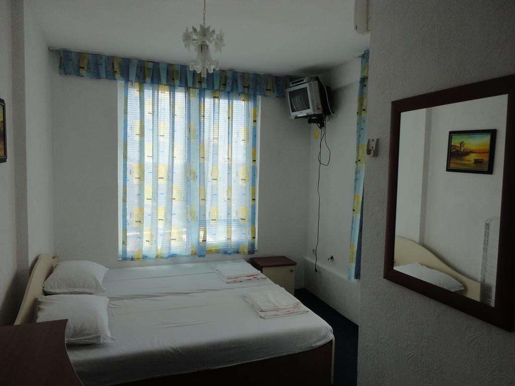 Guest Rooms Casa Luba Светий Влас Номер фото